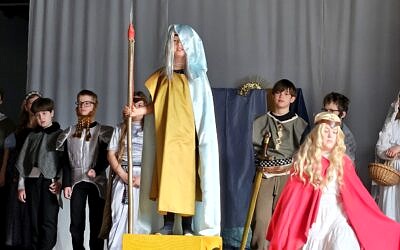 Mitų pasaulis atgyja: ketvirtokų kelionė į Šiaurės dievų žemes